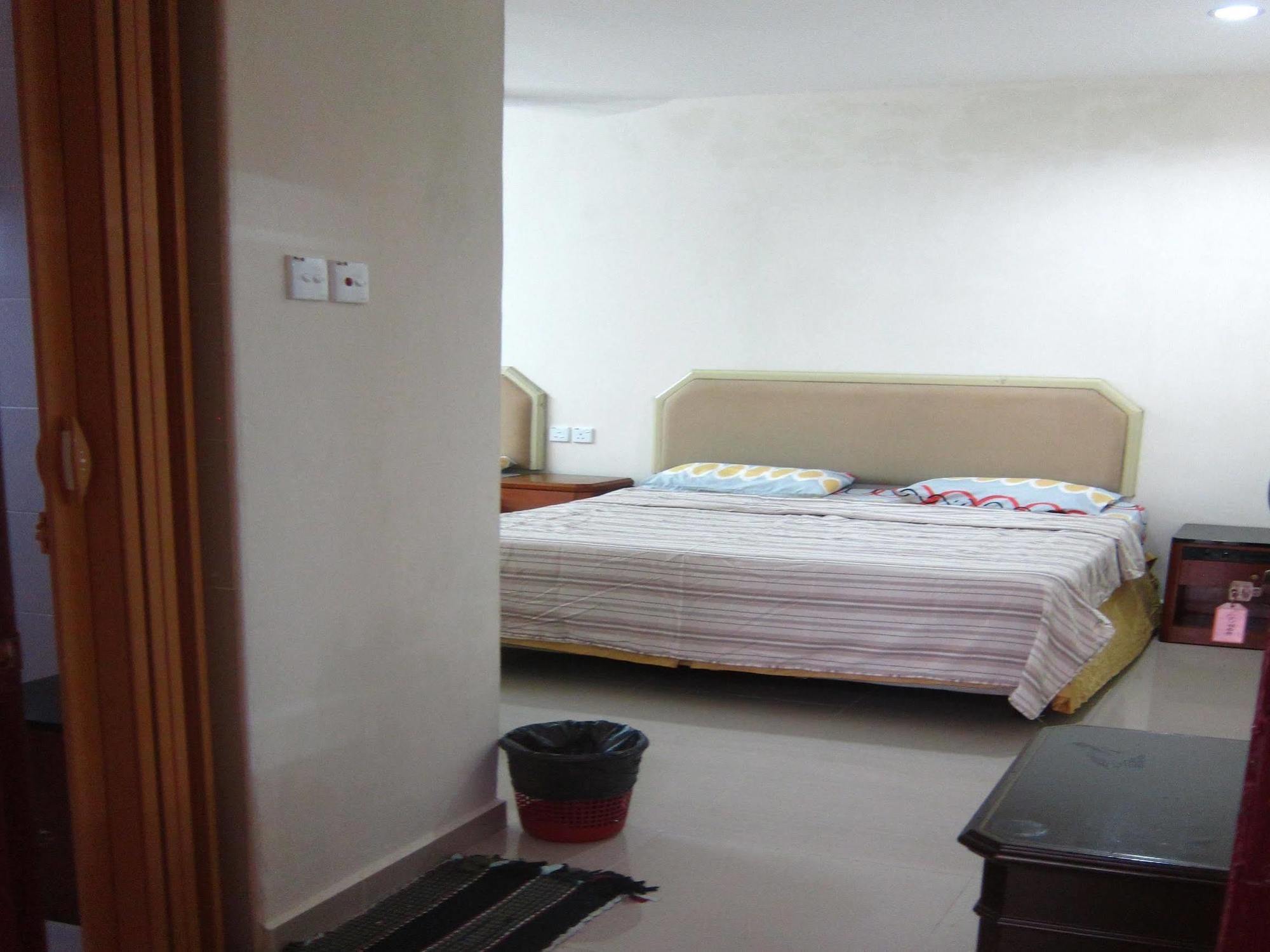 สกุได บารู โฮเต็ล Hotel ยะโฮร์บาห์รู ภายนอก รูปภาพ